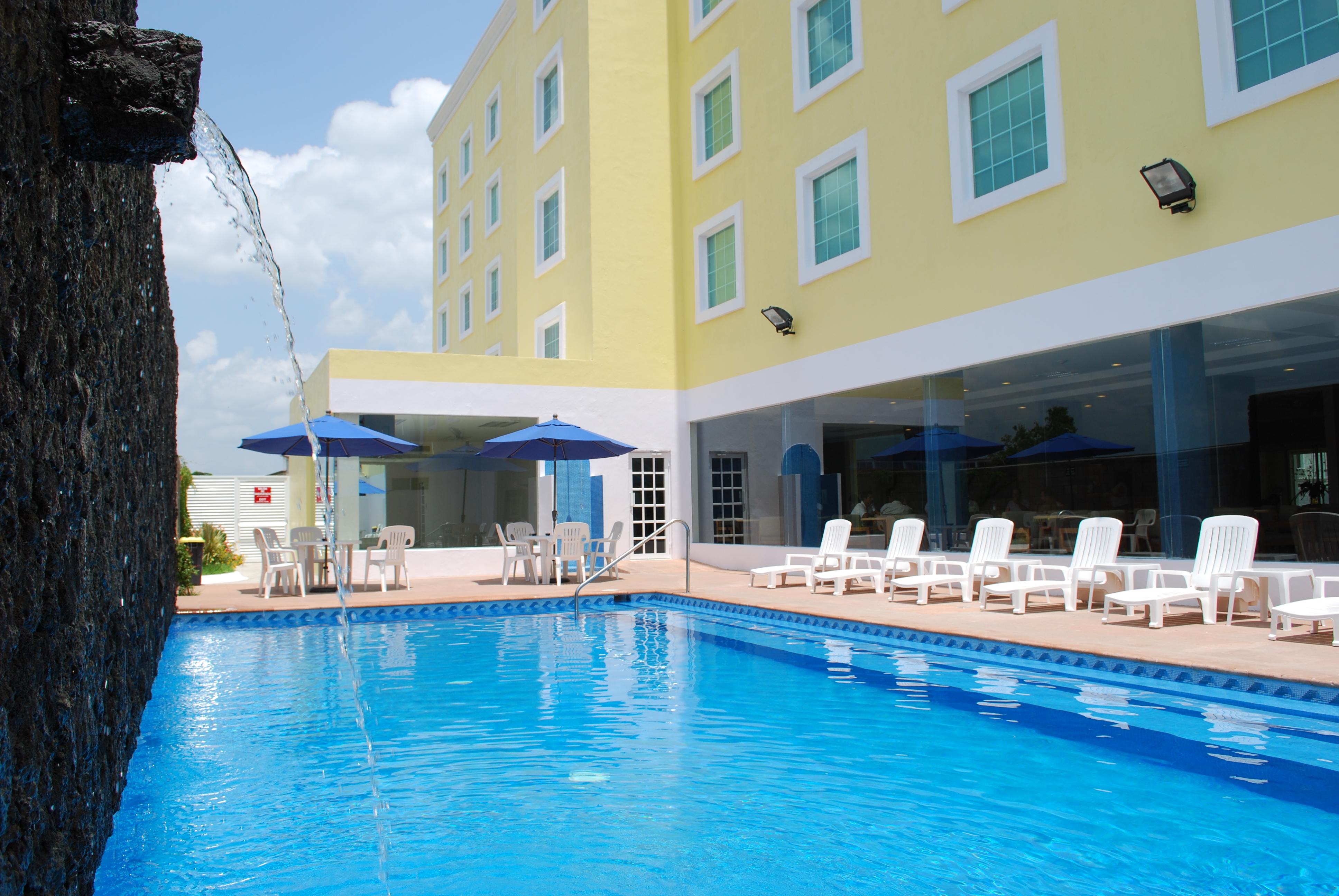 Rio Vista Inn Business High Class Hotel Poza Rica ภายนอก รูปภาพ