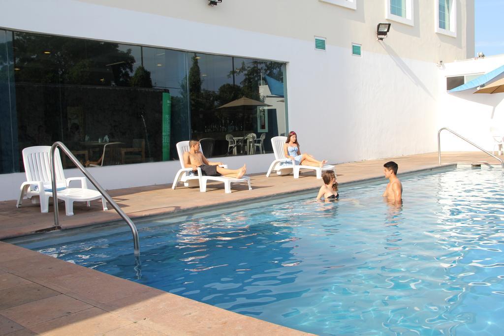 Rio Vista Inn Business High Class Hotel Poza Rica ภายนอก รูปภาพ