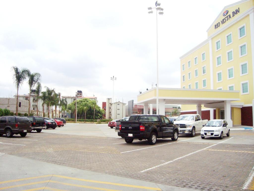 Rio Vista Inn Business High Class Hotel Poza Rica ภายนอก รูปภาพ
