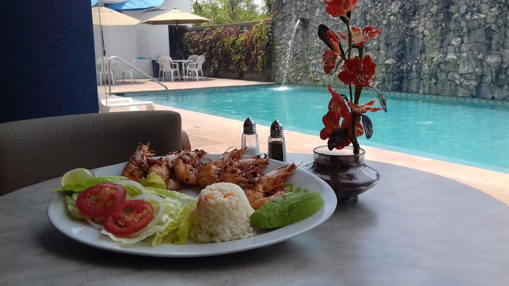 Rio Vista Inn Business High Class Hotel Poza Rica ภายนอก รูปภาพ