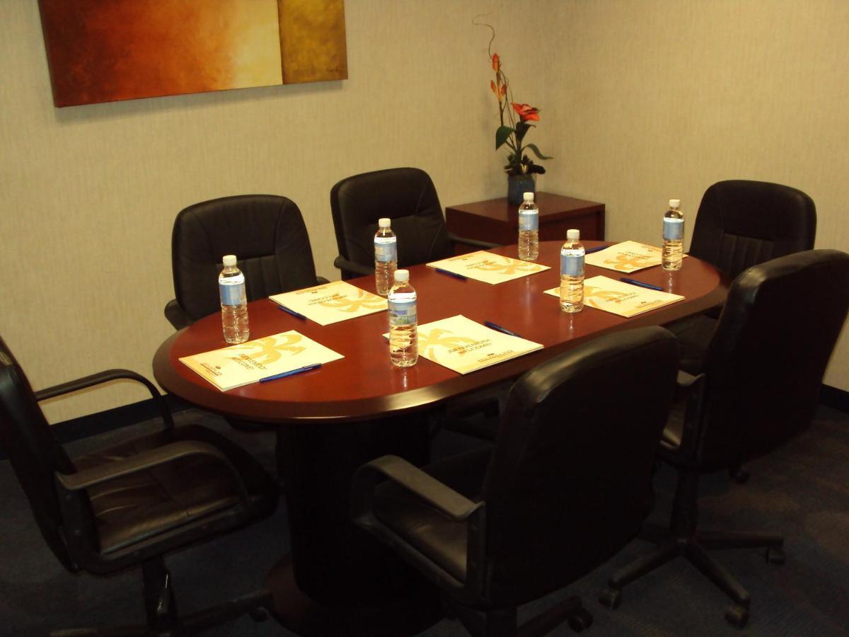 Rio Vista Inn Business High Class Hotel Poza Rica ภายนอก รูปภาพ